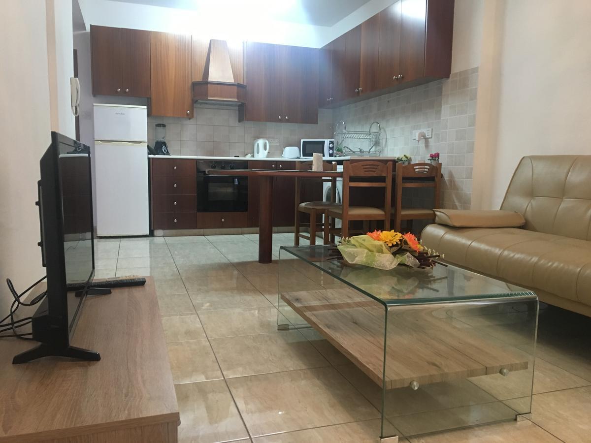 Marina Apartments 211 Ларнака Экстерьер фото
